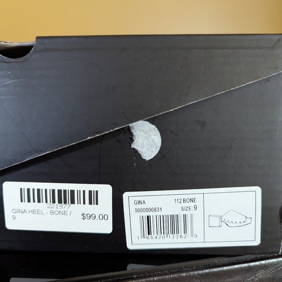 Shu Shop GINA Soft Faux Leather Clog Size 9 Color:Bone - Picture 9 of 9